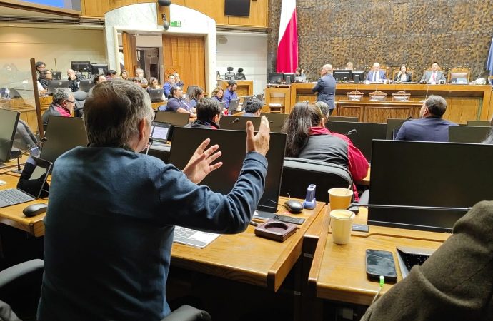 Comisión de Salud frena discusión sobre recortes del sector y exige a Hacienda a responder ante los trabajadores y el Parlamento